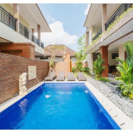 Komala Homestay Canggu Exteriör bild
