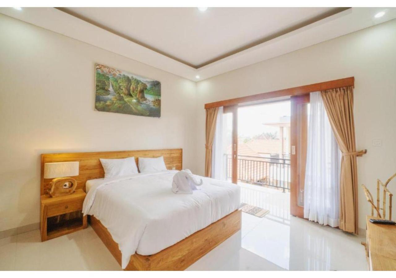 Komala Homestay Canggu Exteriör bild