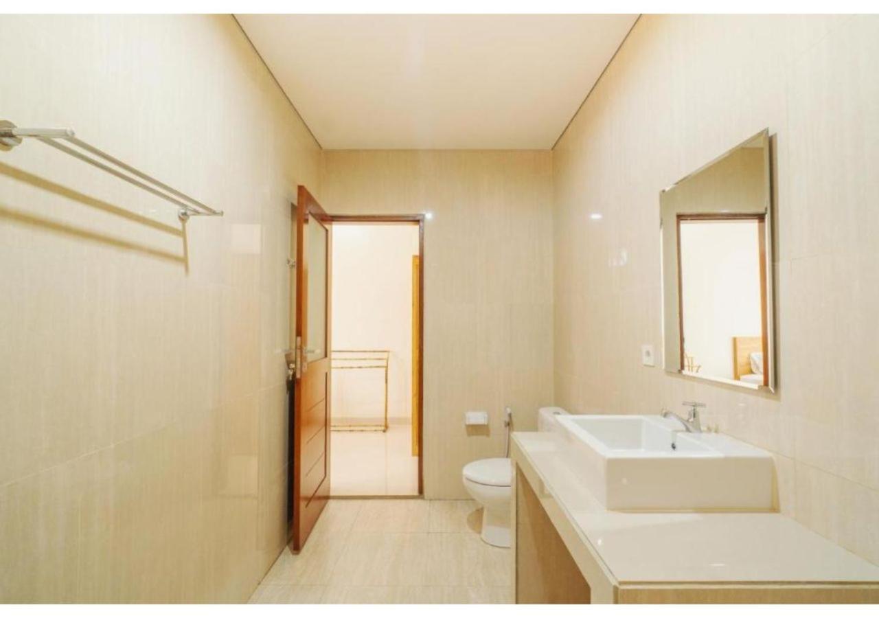 Komala Homestay Canggu Exteriör bild